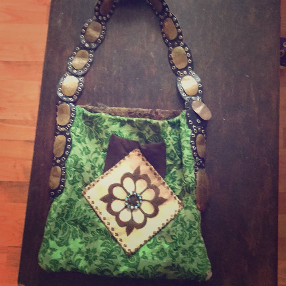 Green handmade bag p.s please buy this